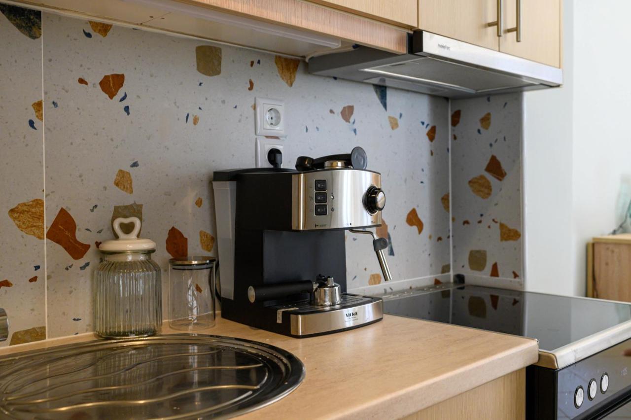 Zen Hut Apartment Kalamata Ngoại thất bức ảnh