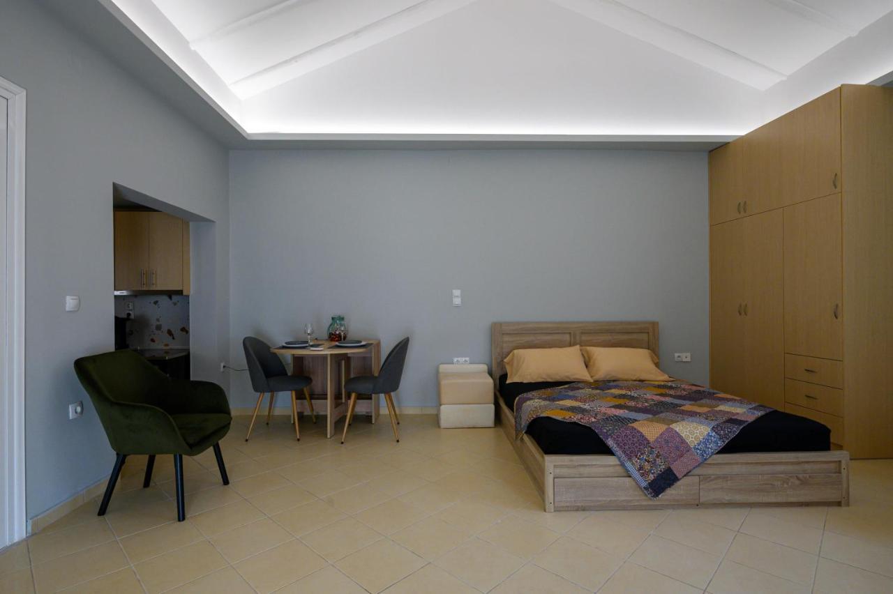 Zen Hut Apartment Kalamata Ngoại thất bức ảnh