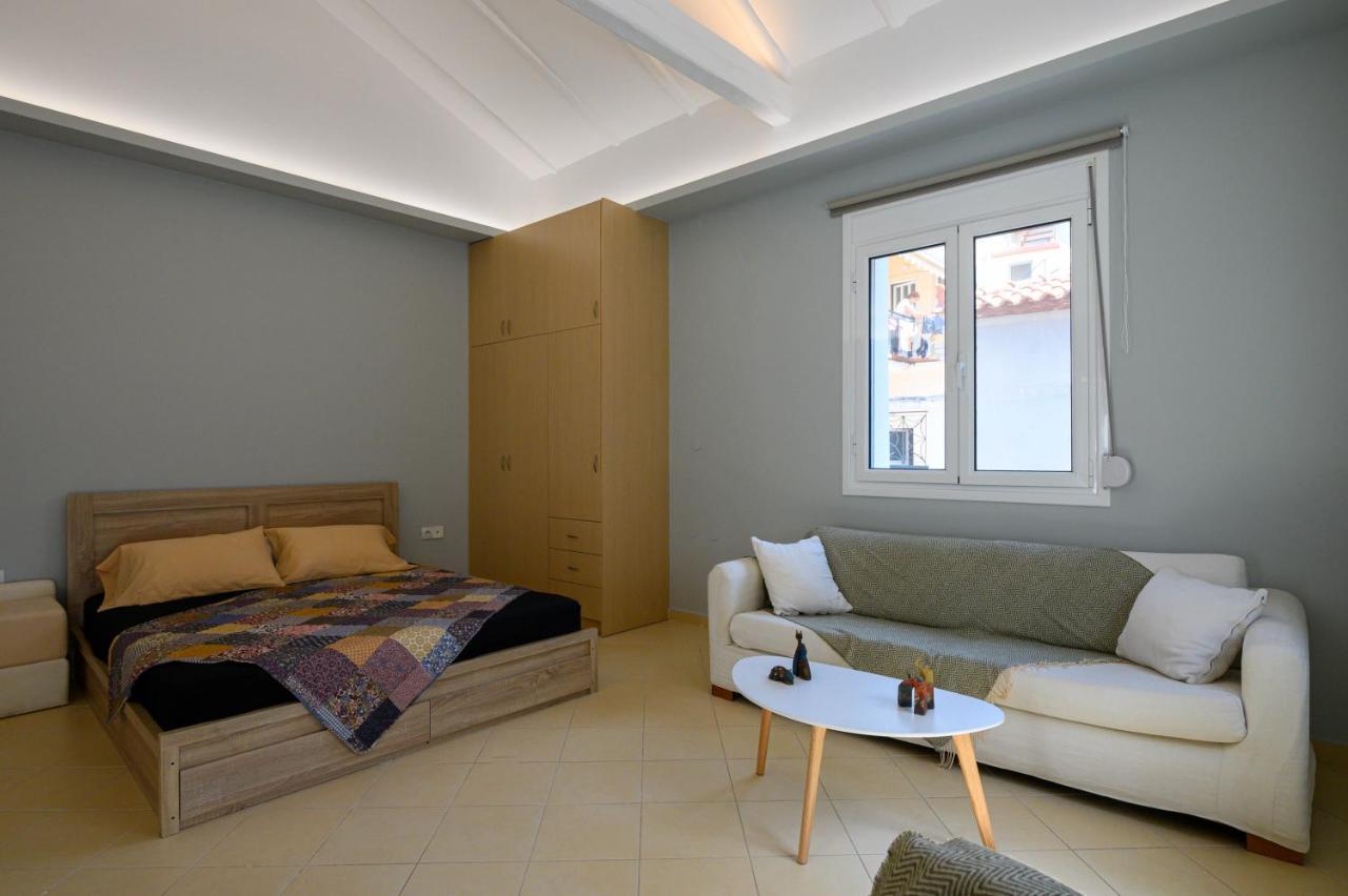 Zen Hut Apartment Kalamata Ngoại thất bức ảnh